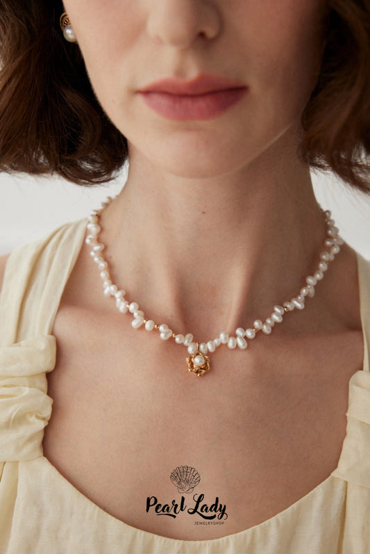 Camellia Vintage Pearl Necklace